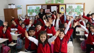 Gece gelen tweetle okullar bir gün tatil