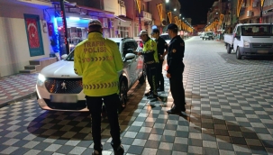 Polis kentte huzuru sağlamak için canlabaşla çalışıyor