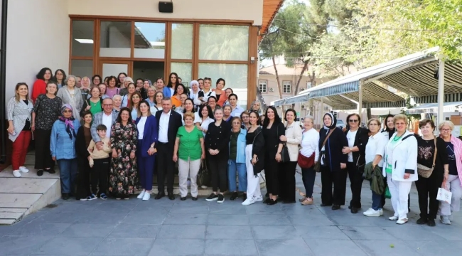 Turgutlu CHP'de kadınlar kurulu toplantısı