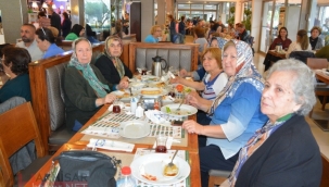 100 öğrenciye burs için ÇYDD üyeleri bir kahvaltıda buluştu