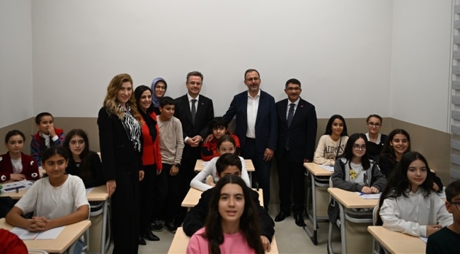 40 milyon liraya malolan gençlik merkezi ve kütüphane açıldı