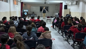 400 öğrenci ve öğretmene bilinçli internet kullanım eğitimi