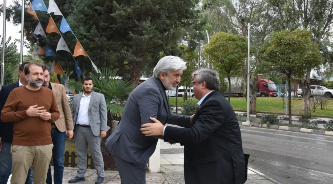 AKP il başkanı Hızlı ilçe başkanları toplantısına katıldı