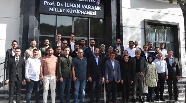 AKP yöneticileri millet kütüphanesi, ve gençlik merkezini gezdi