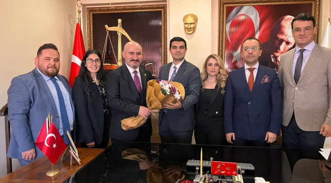 Baro başkanı Rona Alaşehir'de