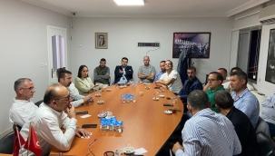 Başkan Akın CHP ilçe yönetimiyle gelişmeleri ele aldı