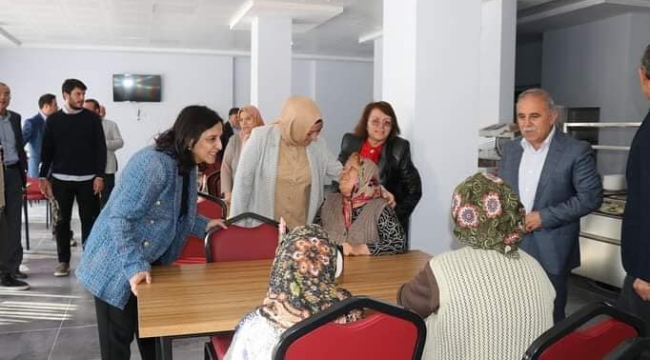 Başkan Kaplan Gördes huzurevinini ziyaret etti