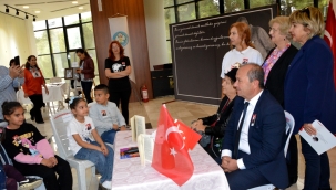 Serginin teması ATATÜRK