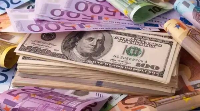 Dolarda yeni rekor