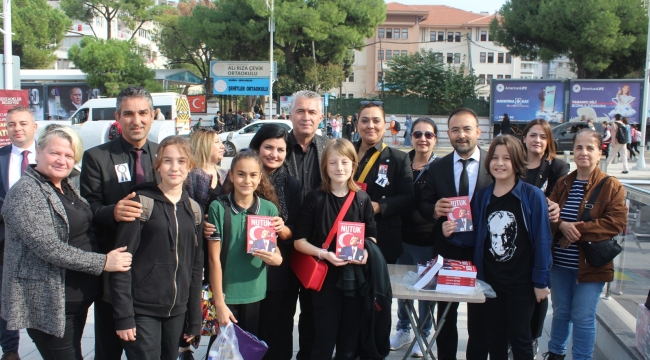 İyi parti 10 kasımda nutuk dağıttı