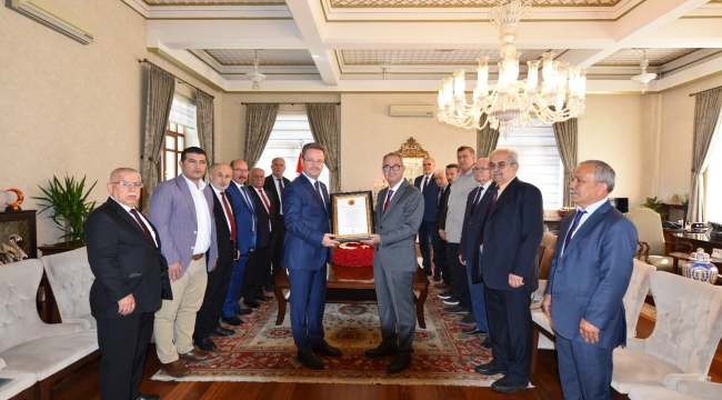 MESOB üyesi oda başkanları Vali Ünlü'yü ziyaret etti