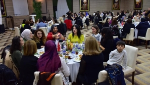 Öğretmen polis eşleri öğretmenler gününde bir araya geldi