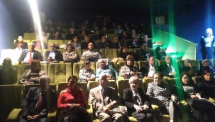 Öğretmenler Atatürk filmi izledi