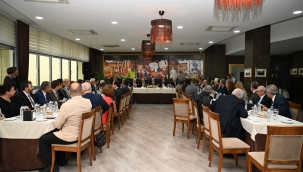 Vali Ünlü''biz de gençlerimize çok güveniyoruz''