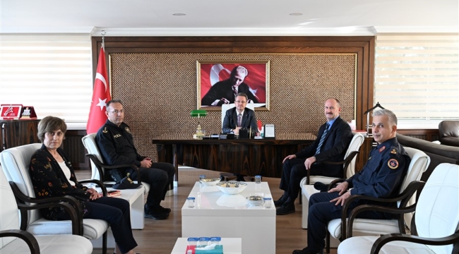 Vali Ünlü'den kurum ziyaretleri