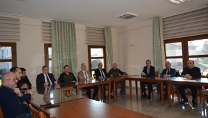 Birim amirleri toplantısına müdür Öztürk'te katıldı