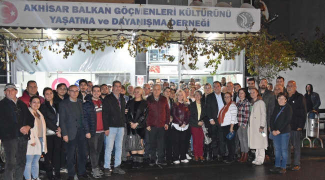 CHP'liler balkan göçmenleri derneğini ziyaret etti