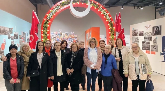 CHP Turgutlu kadın kolları Karşıyaka'da