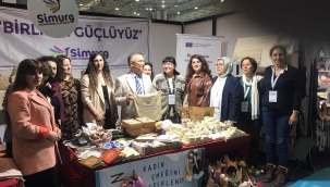 Gaziantep valisi Çeber Alaşehir Kadın Kooperatifi standını gezdi