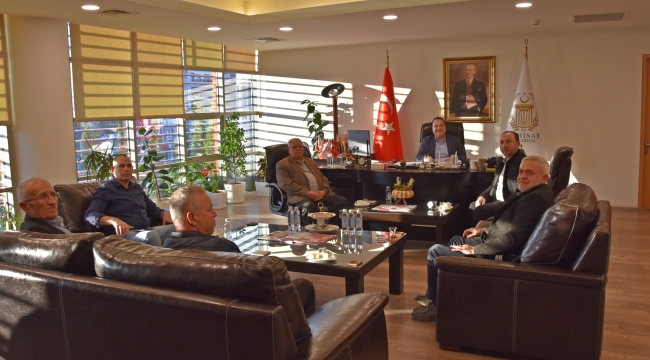 Kırkağaç iyi ve DP ilçe yöneticileri başkan Dutlulu'yla buluştu