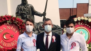 Özel şehit Budak'la fotoğrafını paylaştı