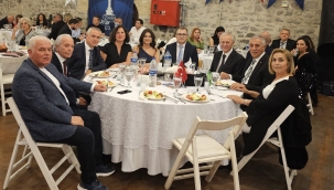 Üyeler birlik beraberlik ve dayanışma gecesinde buluştu