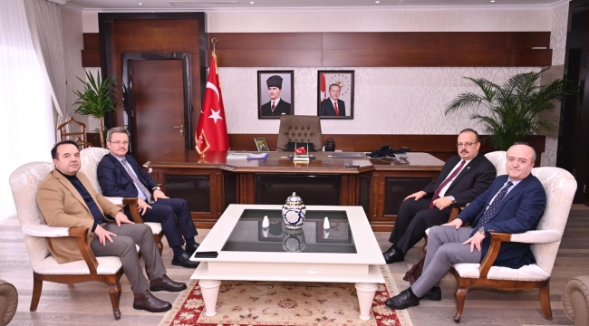 Vali Ünlü Aydın'da