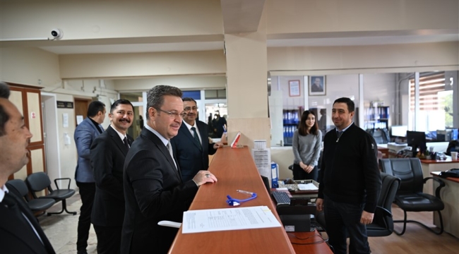 Vali Ünlü Kırkağaç'ta