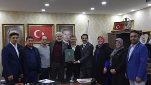 Yeşilay yönetimi başkan Hızlı'yı ziyaret etti