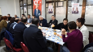 4 başkan adayı"karaağaçlı kahvaltı buluşmasında"bir araya geldi