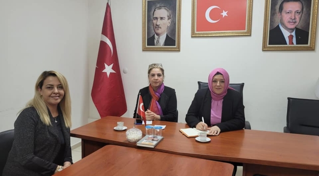 AKP'de Saruhanlı 'da kadın kolları için temayül yoklaması