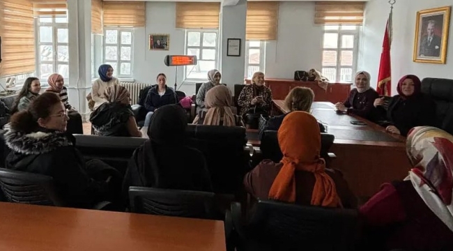 AKP Kadın kolları il başkanı Kaplan Kula'da