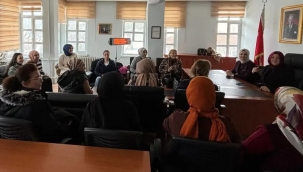 AKP Kadın kolları il başkanı Kaplan Kula'da