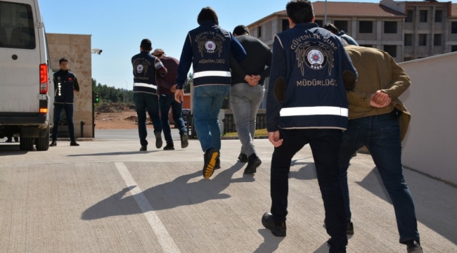 Arama kaydı bulunan 3 bin 209 kişi yakalandı