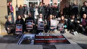 Avukatlardan nöbet öncesi basın açıklaması