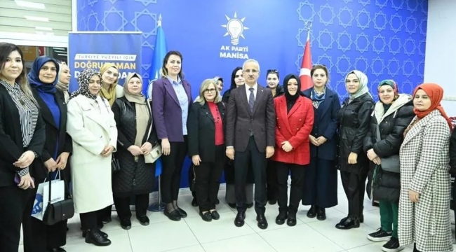 Bakan Uraloğlu AKP il kandın kolları yönetimiyle bir araya geldi