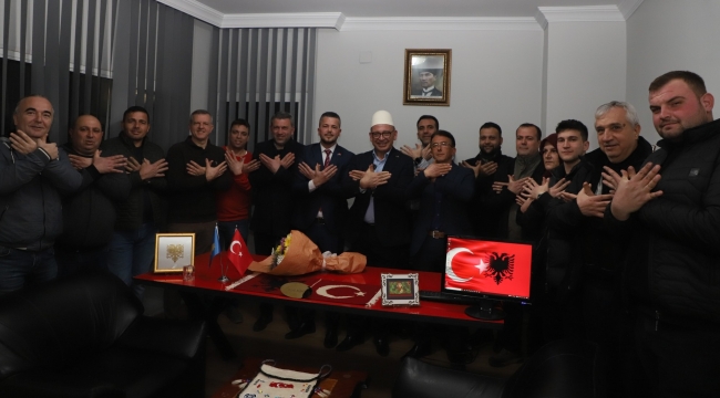 Başkan Akın Turgutlu arnavut kültür derneğinde