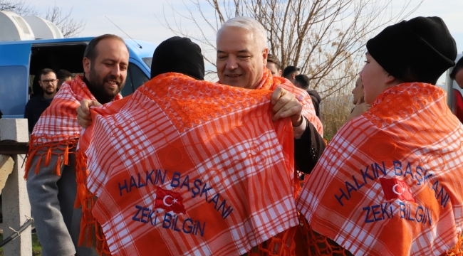 Başkan Bilgin işçilere boşu hediye etti