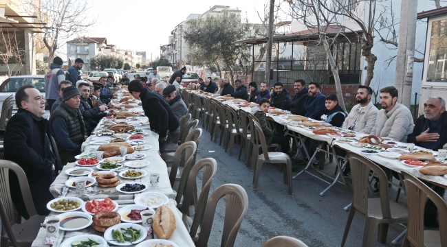 Başkan Dutlulu Seyitahmette onlarca vatandaşla kahvaltıya yaptı