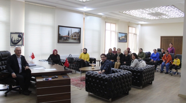 Başkan Kaplan Gölmarmara belediyesini ziyaret etti