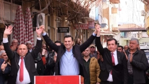 Başkanlara Sarıgöl'de vatandaş sevgisi