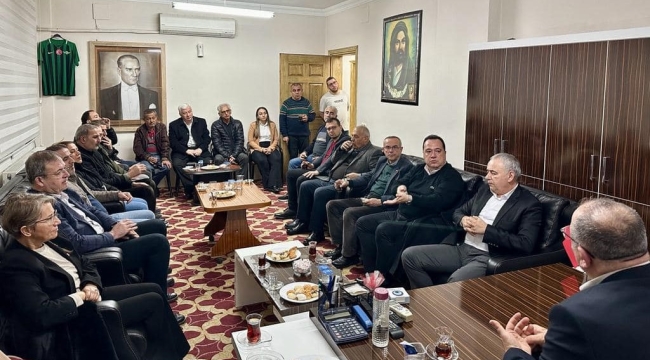 CHP ilçe yönetimi Cem evi ve park kulübünü ziyaret etti