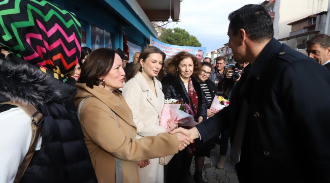 CHP'li Zeyrek'ten annelere toplu ulaşımda ücretsiz 'anne kart' sözü