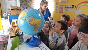 Çoçuklar hem eğleniyor hem de öğreniyor