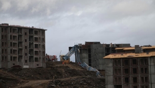 Kula TOKİ konutların meydana gelen vinç kazasından yeni görüntüler