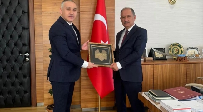 Müdür Öztürk bakan yardımcılarını kanatlı çalıştayına davet etti