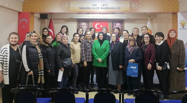 Salihli AKP kadın kollarında mülakat