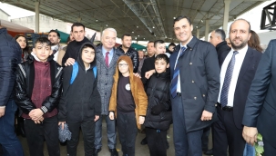 Saruhanlı'da CHP adayı Zeyrek'e çoşkulu karşılama