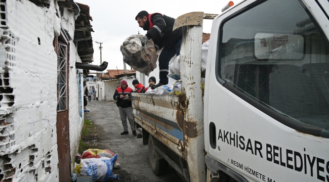Vatandaşları ısıtan belediye yardımı