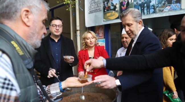 Akhisar Lokantacılar Odası'ndan deprem şehitleri için helva hayrı